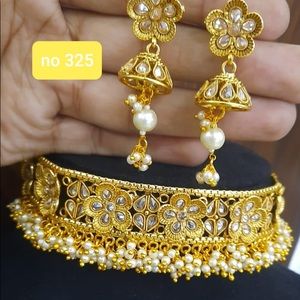 Choker set with earrings